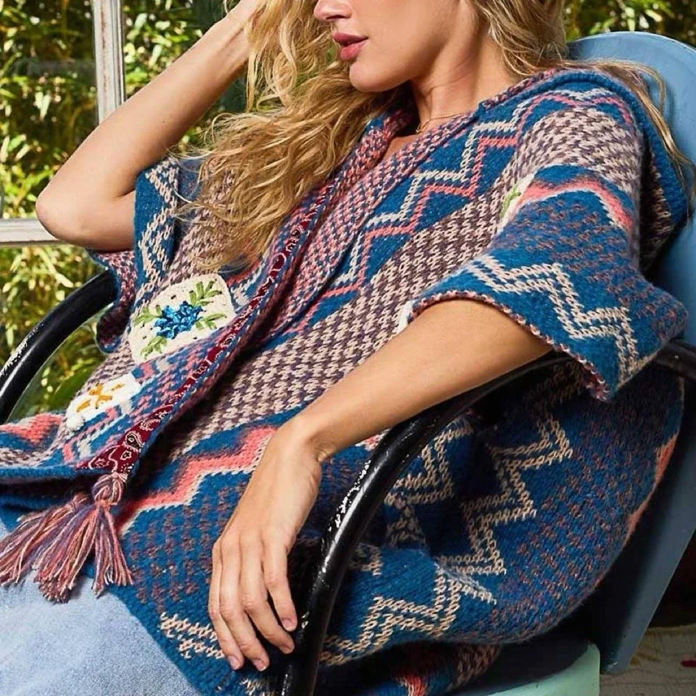 Hooded Boho knit poncho, great details! One size